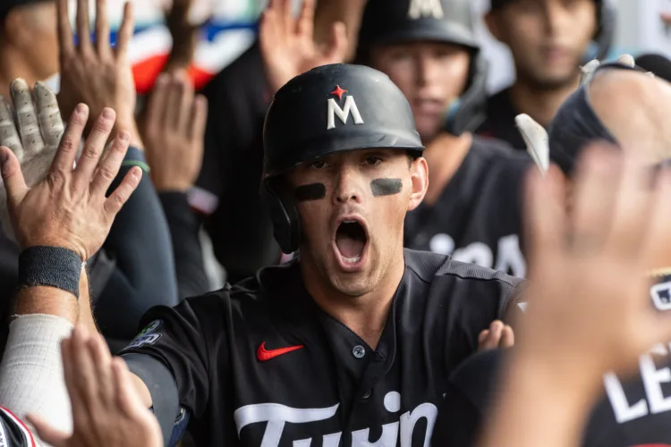Brooks Lee Homers, Drives In 4 As Twins Topple Guardians 10-6 In José Ramírez's Return From Injury